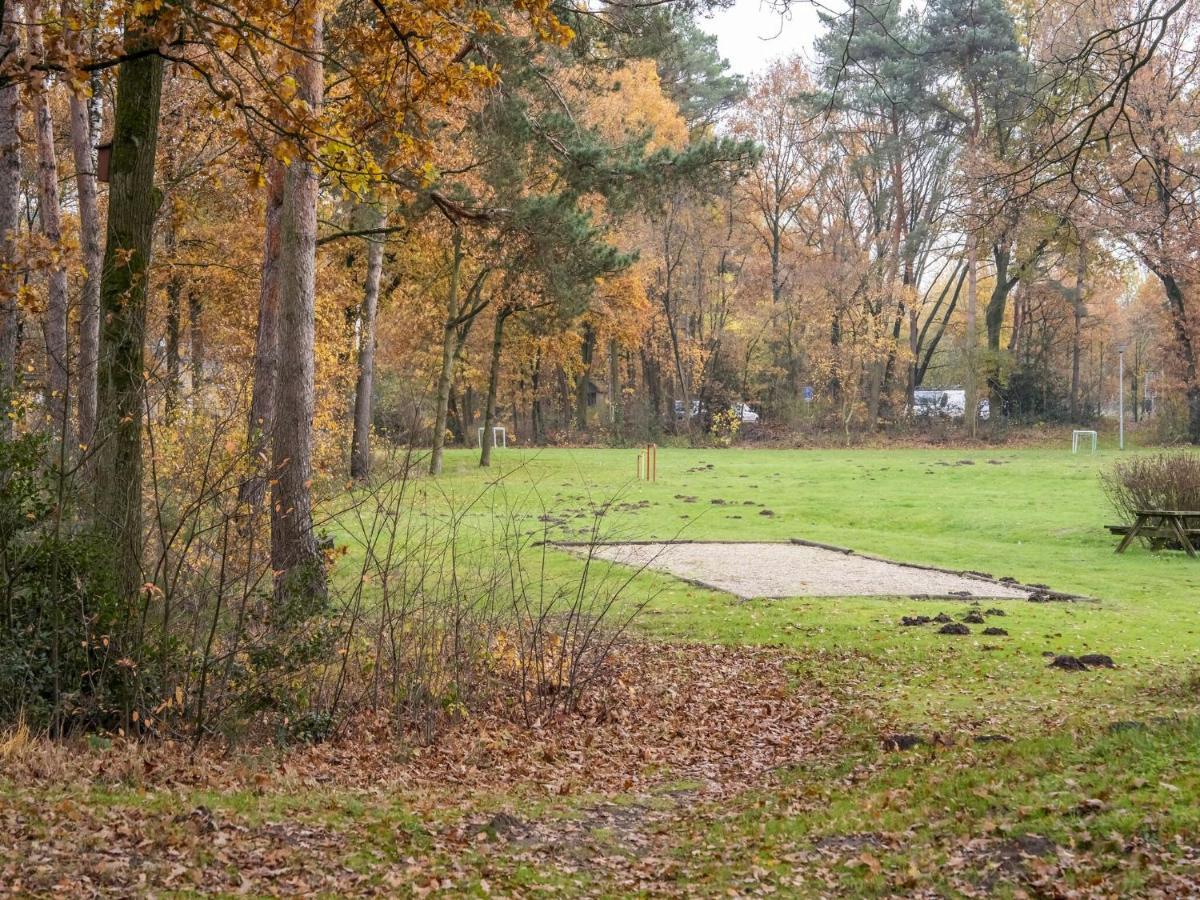 Modern Holiday Home In Stramproy In The Forest 외부 사진