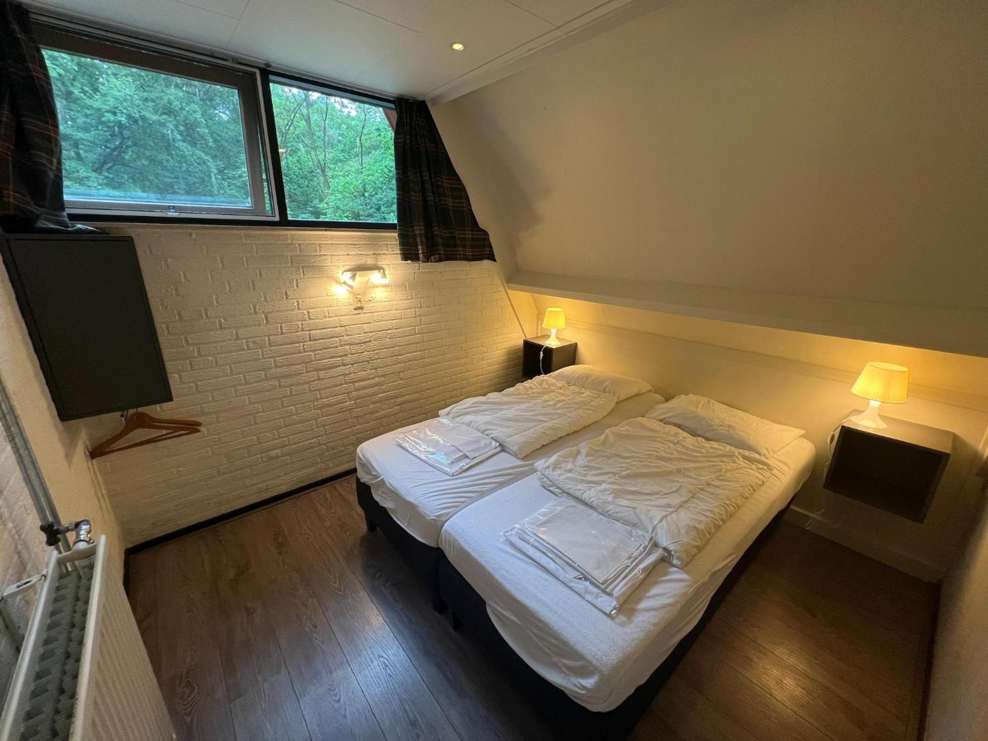 Modern Holiday Home In Stramproy In The Forest 외부 사진